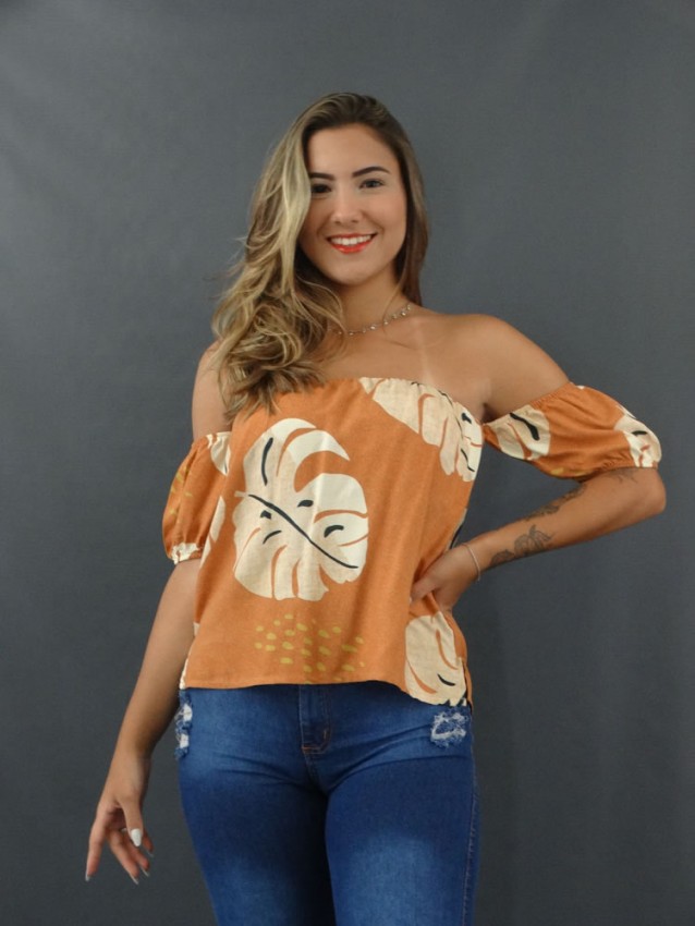 Blusa Tomara que Caia Manga com Elastico em Viscose Marrom Folhas [2201012]