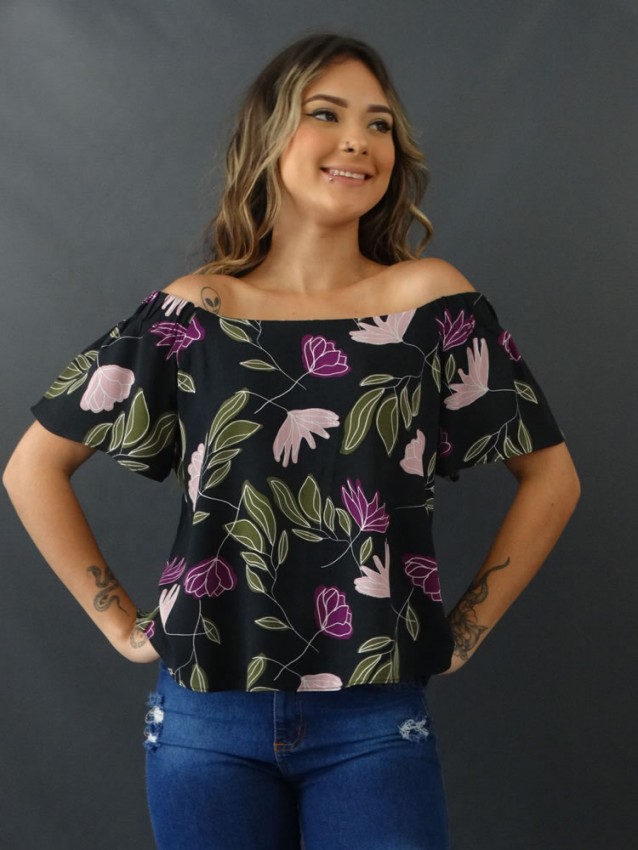 Blusa Feminina Ciganinha Estilo Bata em Viscose Preto Flores Lilas [2110059]